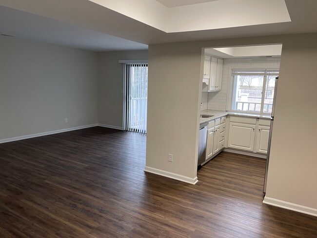 Living Room/Kitchen - 395 Redding Rd