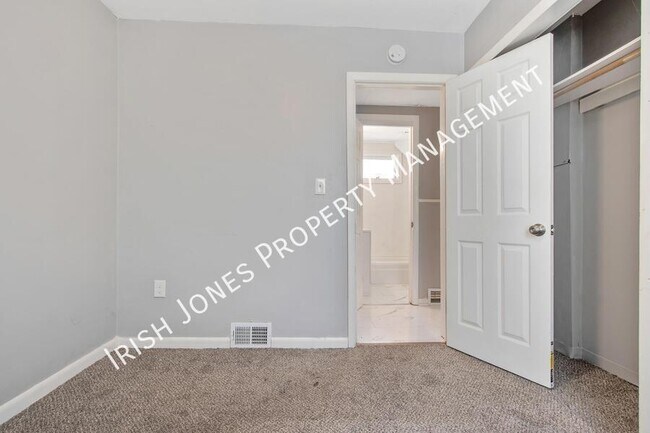 Building Photo - 76 Hammerschmidt Ave