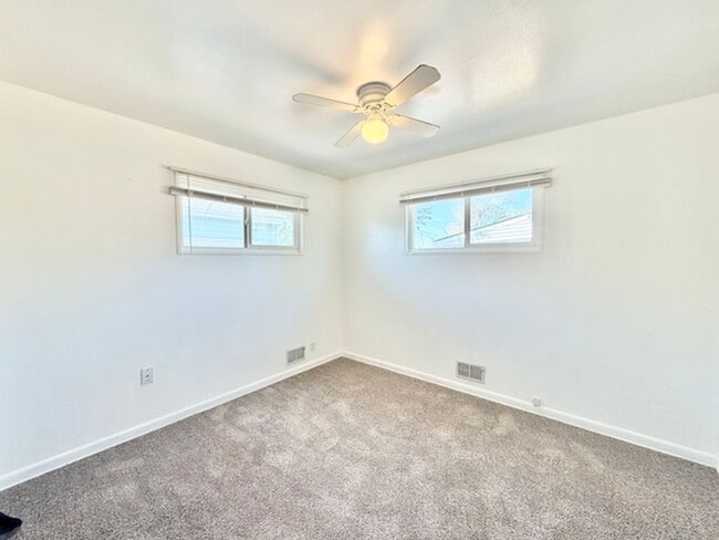 Building Photo - Updated Perlmack Ranch