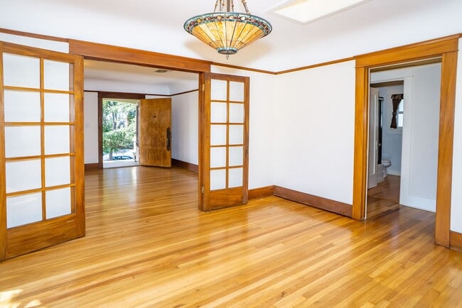 Building Photo - Beautifully restored historic home