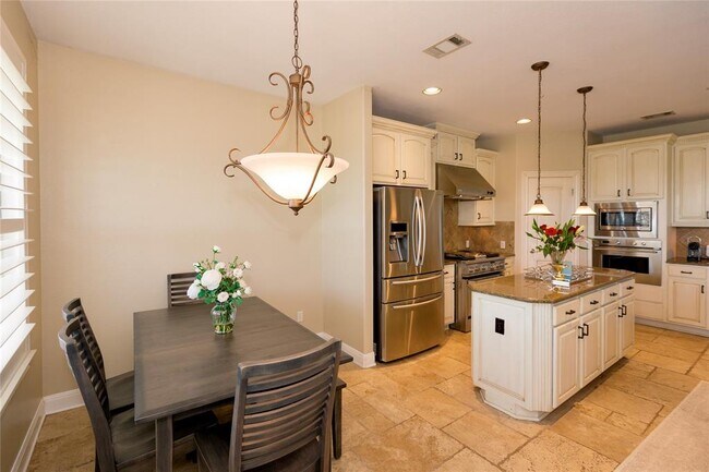 Building Photo - 2609 Old Hickory Cove