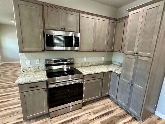 Building Photo - 1518 Sioux Trail