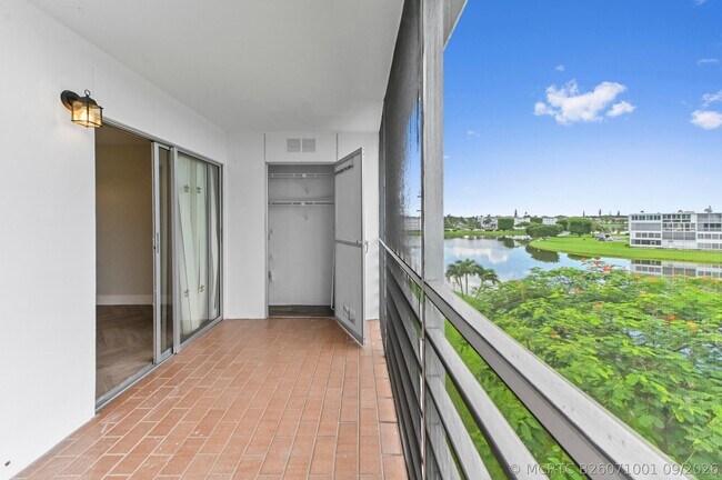 Building Photo - 4055 Wolverton C