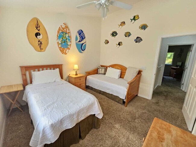 Building Photo - Available Feb. 1st, 2026! Charming Cape Canaveral Townhouse: 2 Bed, 2.5 Bath Retreat with 1,120 S...