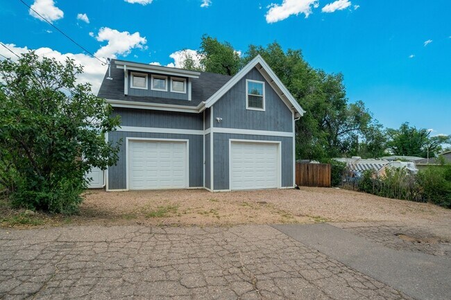 Primary Photo - 515 W San Miguel St