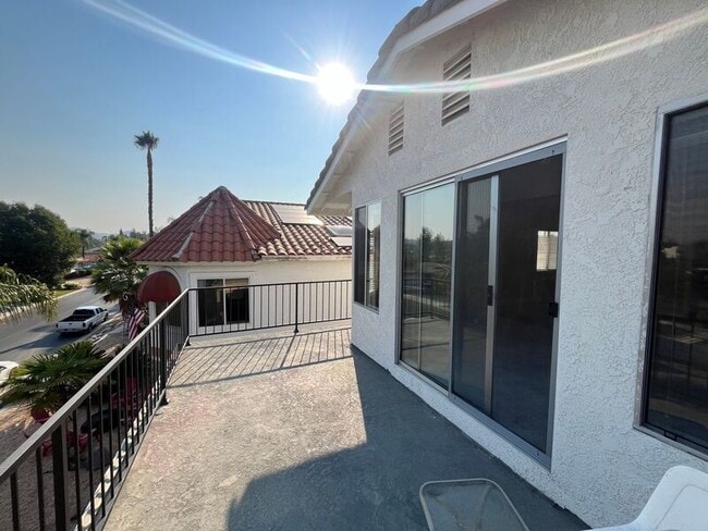 Building Photo - 22547 Cascade Dr