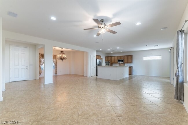 Building Photo - 2253 Laurel Heights Ln