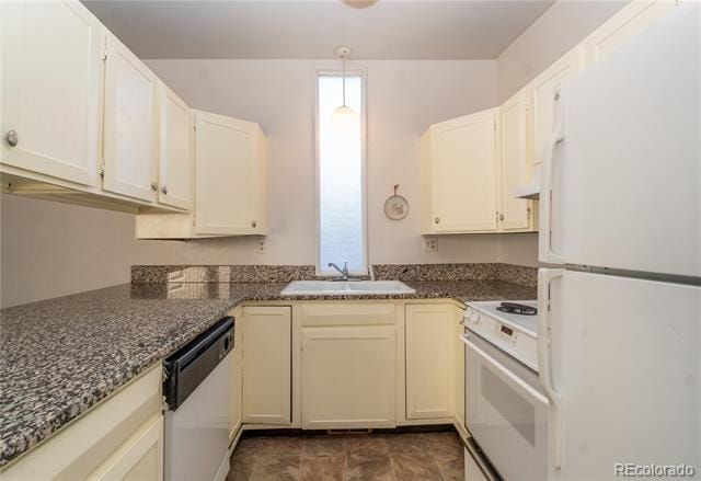 Building Photo - 6927 Totara Pl