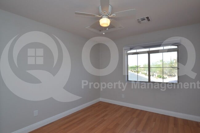 Building Photo - 487 W Calle Monte Vista