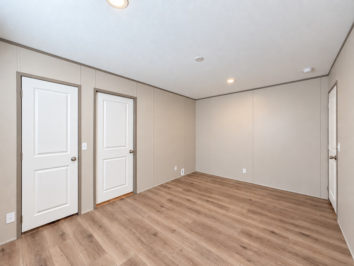 Building Photo - 108 Pine Cone Dr