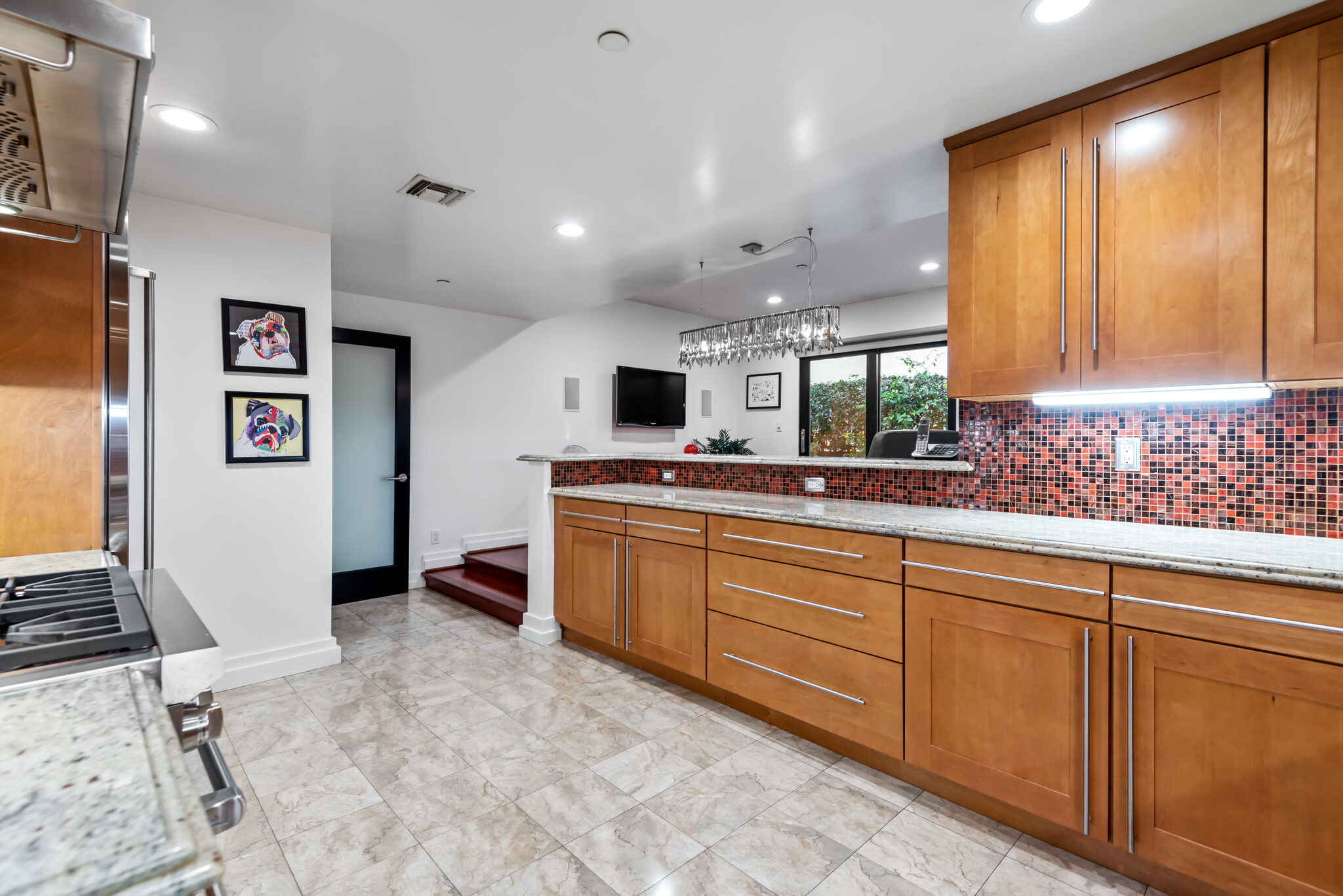 Building Photo - 130 N Swall Dr