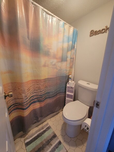 Building Photo - 4246 Pinehurst Cir