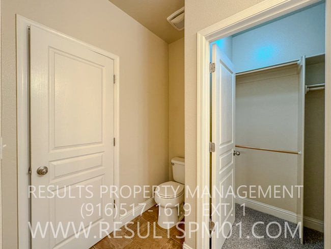 Building Photo - Lovely 3 bedroom in great location