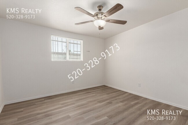 Building Photo - 260 N Melwood Ave
