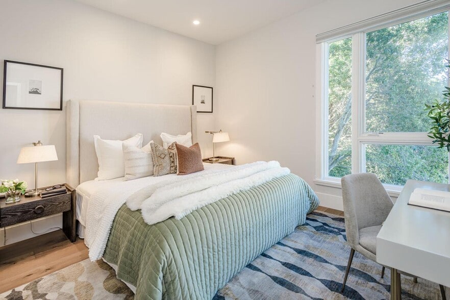 Building Photo - 600 El Camino Real