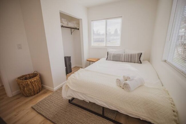 Building Photo - 104 Northside Dr