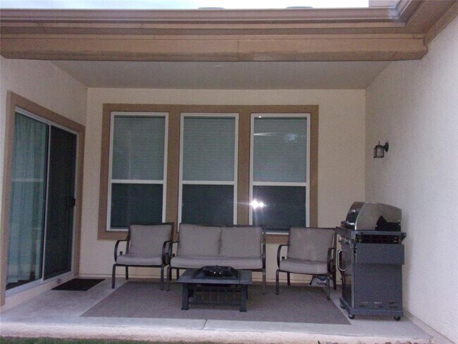 Building Photo - 721 Independence Creek Ln