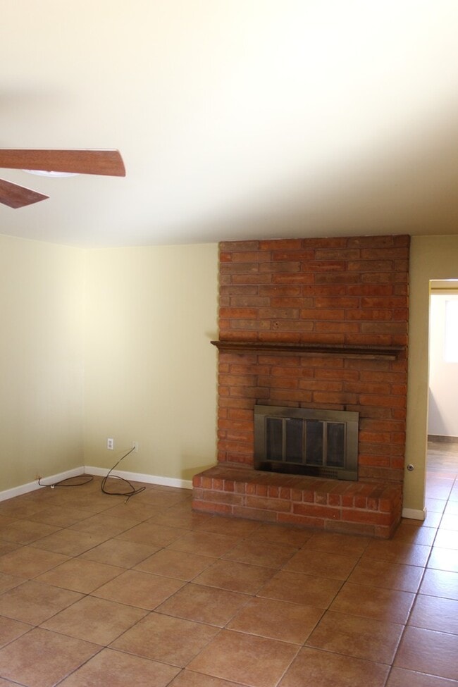 Building Photo - 6509 Kearsarge Way