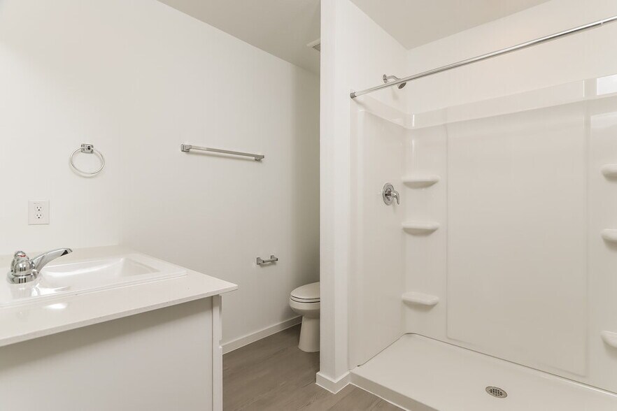 Building Photo - 298 Jax Lp