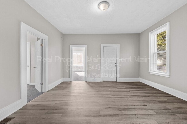 Building Photo - 3707 Hunt St