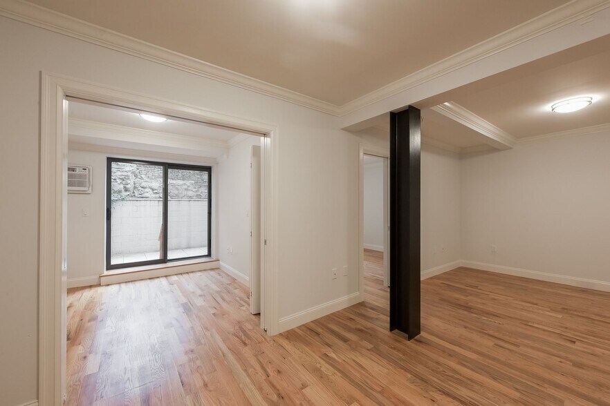 Building Photo - 112 E 36th St