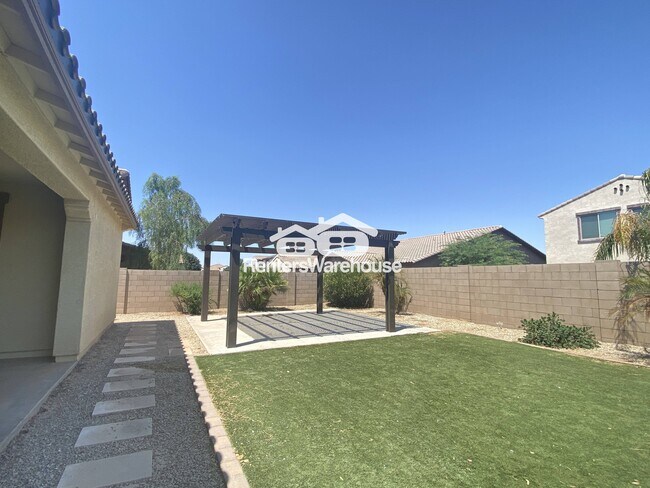 Building Photo - 22868 E Desert Hills Dr