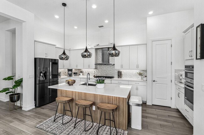 Building Photo - 8795 Grand Prix Ln