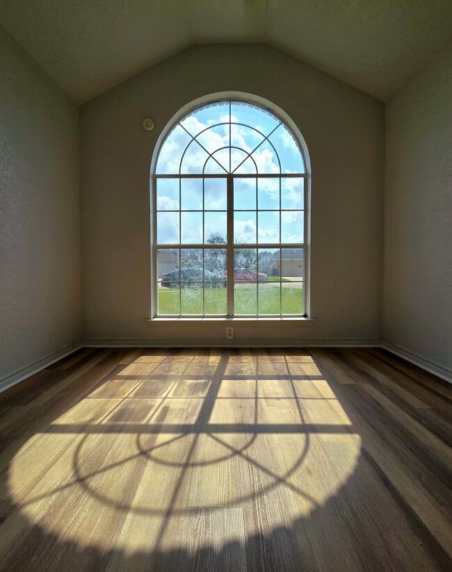 Building Photo - NEW FLOORS! 3bd/2ba in Killeen Tx