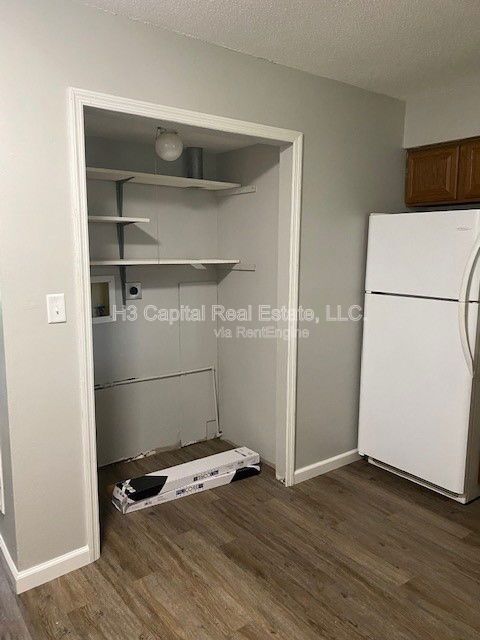 Building Photo - 2 Georgetown Dr