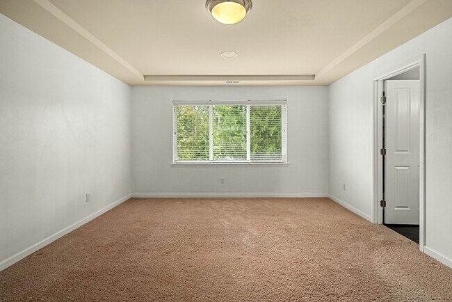 Building Photo - 14225 3rd Ave W