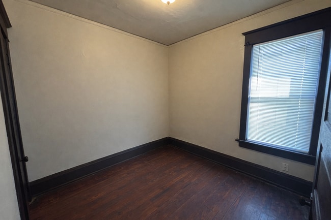 Building Photo - 3128 N 24th Pl