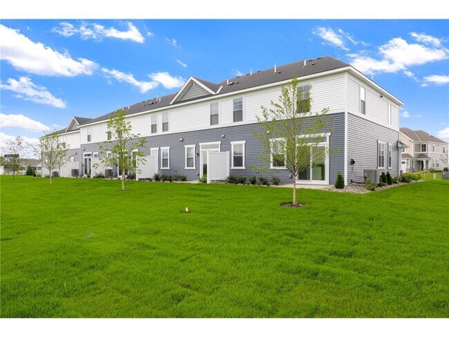 Building Photo - 9365 4th St Ln N
