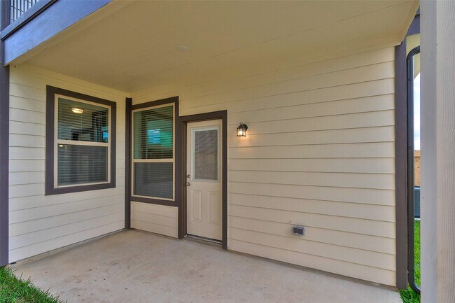 Building Photo - 163 Axlewood Ct