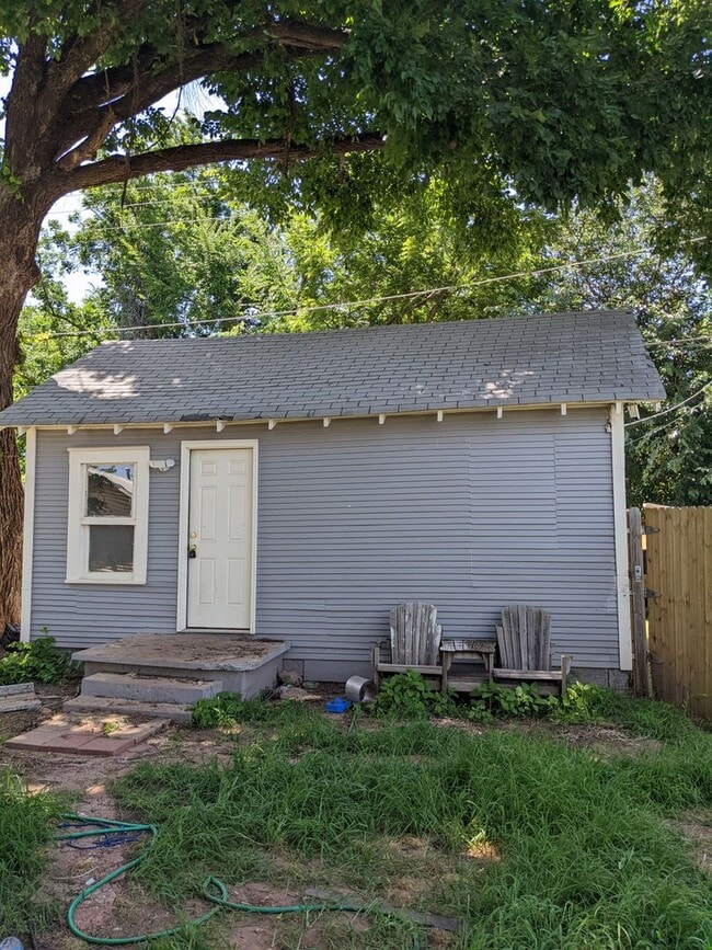 Building Photo - 4 SE 27th St