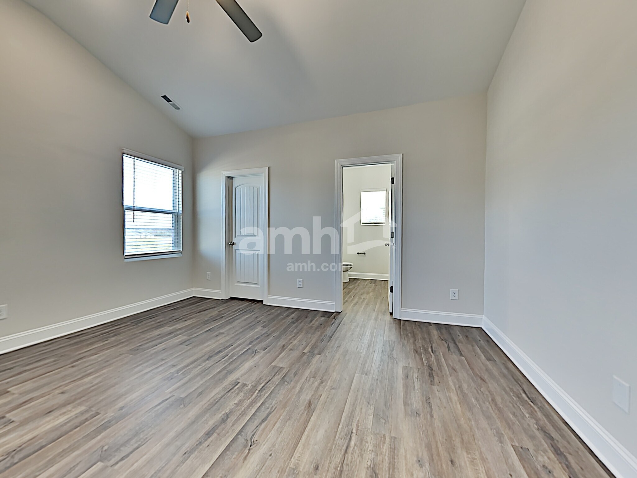 Building Photo - 190 Legacy Dr