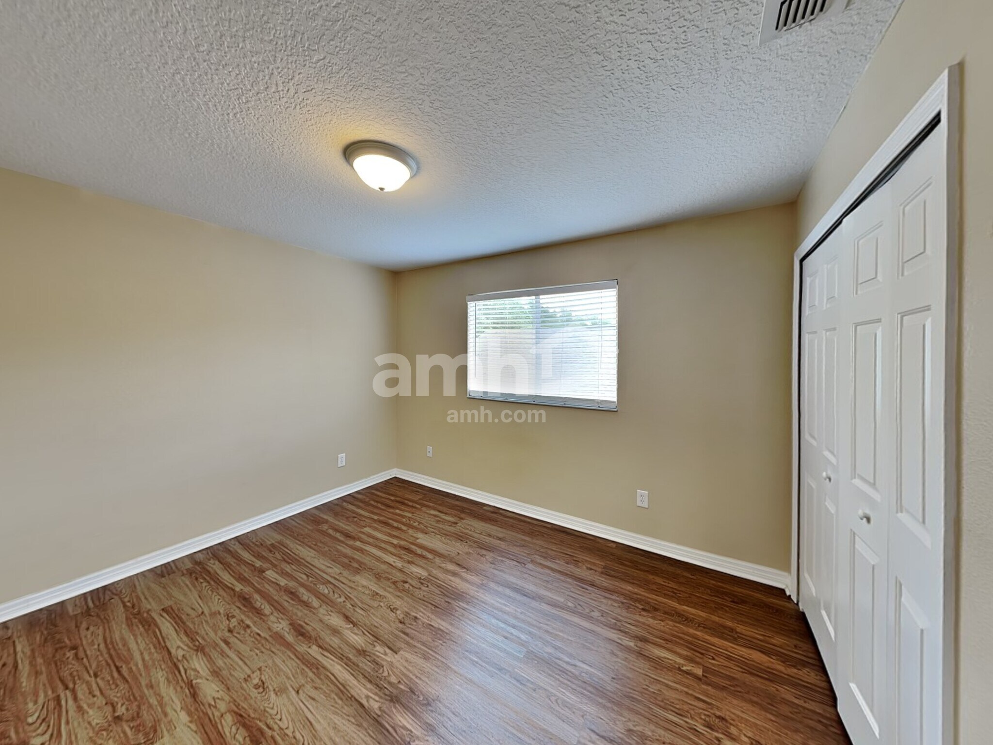 Building Photo - 1598 Song Sparrow Ct