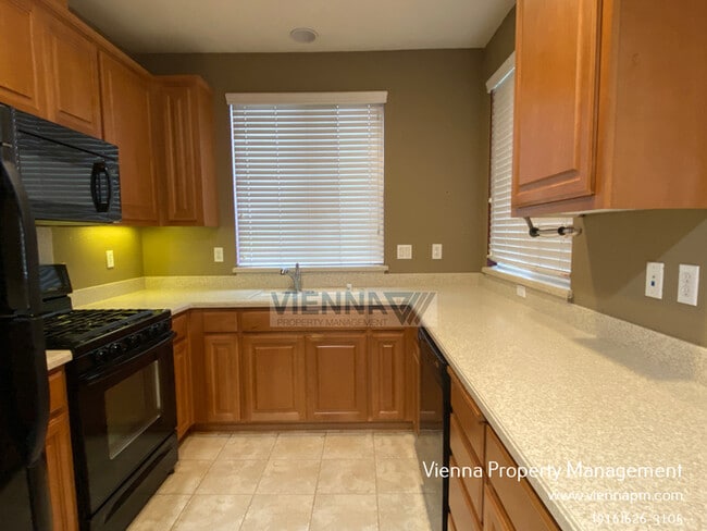 Building Photo - 3301 Leiper Loop