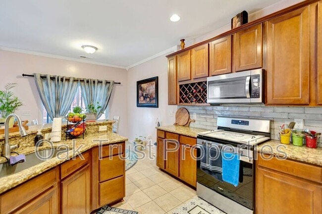 Building Photo - 113 Swiftwater Way