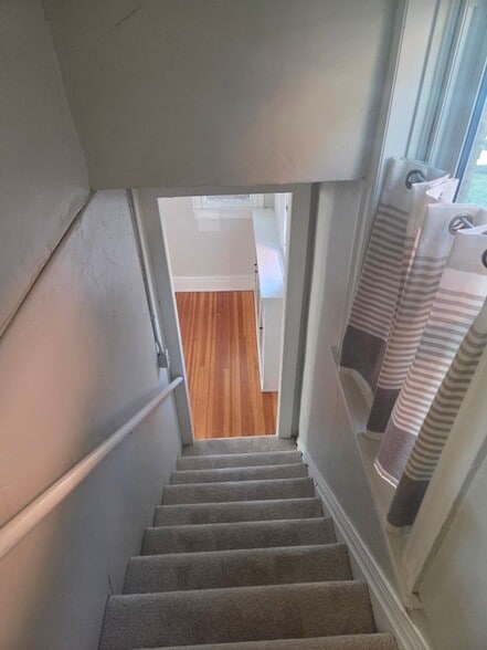 Building Photo - 2 Pennsylvania St