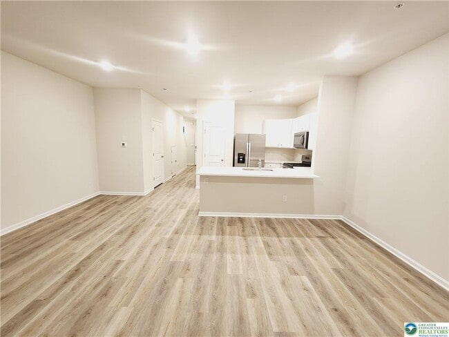 Building Photo - 1266 Susan Cir