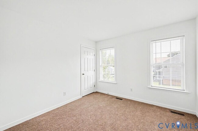 Building Photo - 5412 Huntington Ave