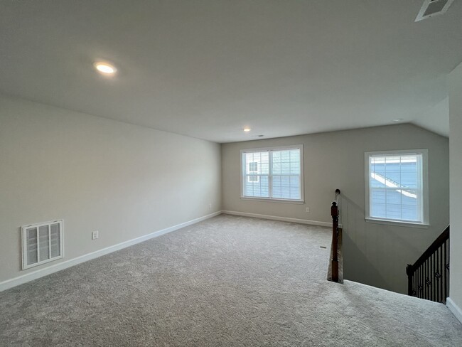 Building Photo - 25017 Westwick Ln