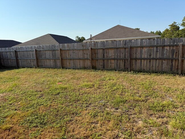 Building Photo - 905 Merganser Way