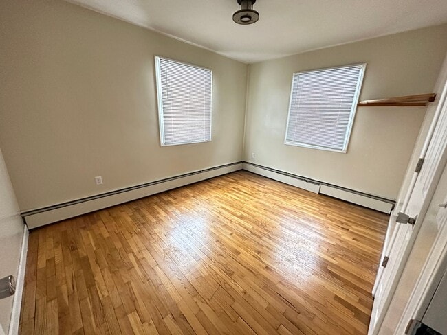 Building Photo - 3 Bedroom Home with Large Yard – Western Schools
