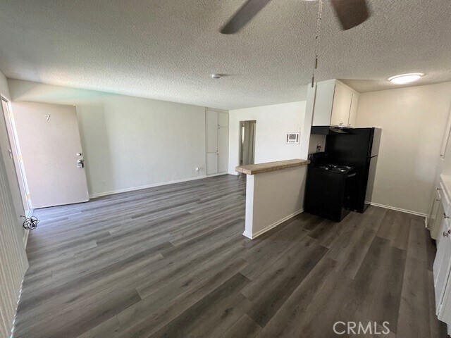 Building Photo - 686 E Cottonwood Rd