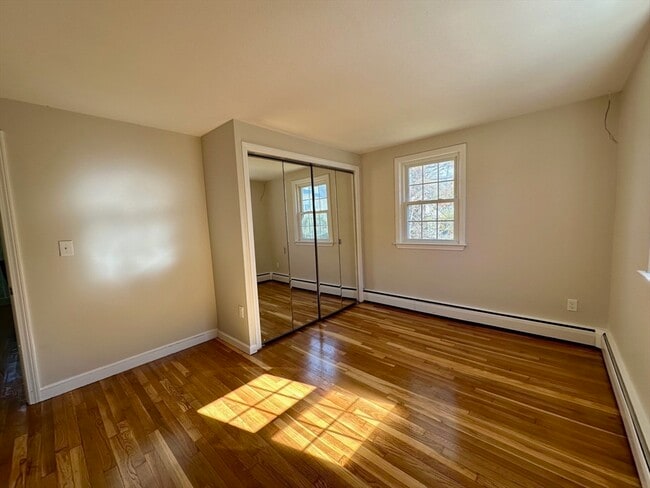 Building Photo - 349 Lagrange St