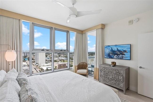 Building Photo - 6899 Collins Ave