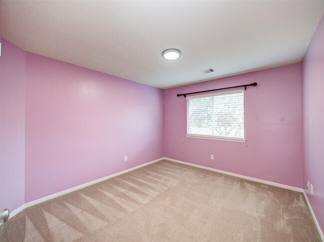 Building Photo - 13215 Sleepy Creek Meadows