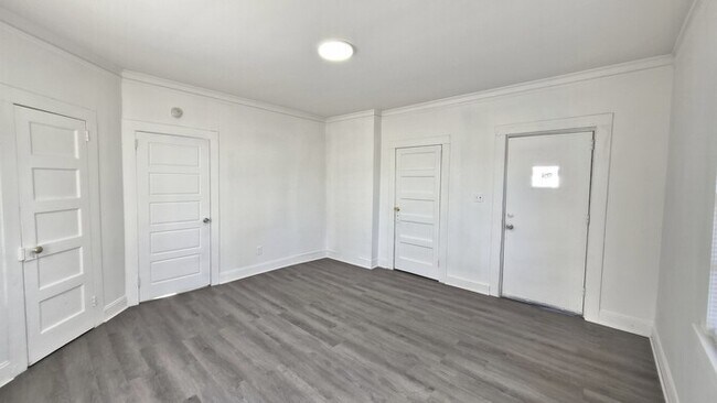 Building Photo - Two Bedroom House For Rent in Anderson SC! Two Weeks FREE Rent!