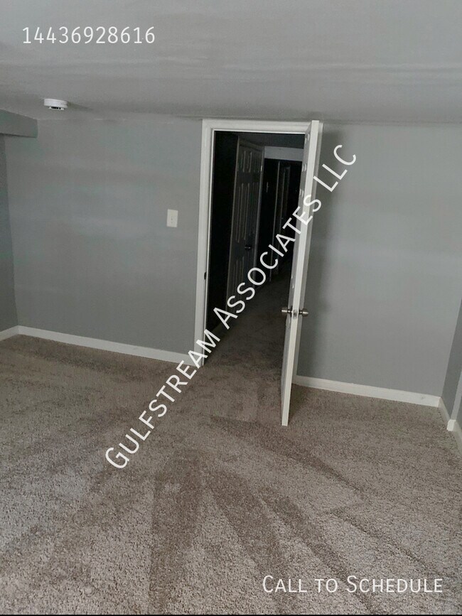 Building Photo - 204 N Monroe St